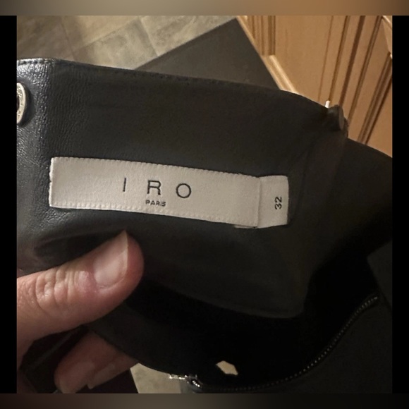 IRO WOMEN’S LAMB LEATHER SKIRT, SIZE 23W, Retail $995, Brand New W/Tags - Picture 5 of 7